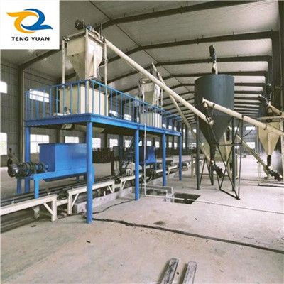 免拆自保溫模板設(shè)備廠家 fs外模板設(shè)備價格